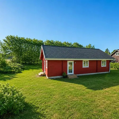 Taija - 200m To The Fjord By Interhome
