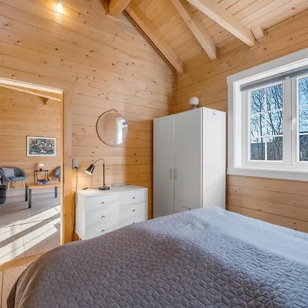 Taija - 200m To The Fjord By Interhome